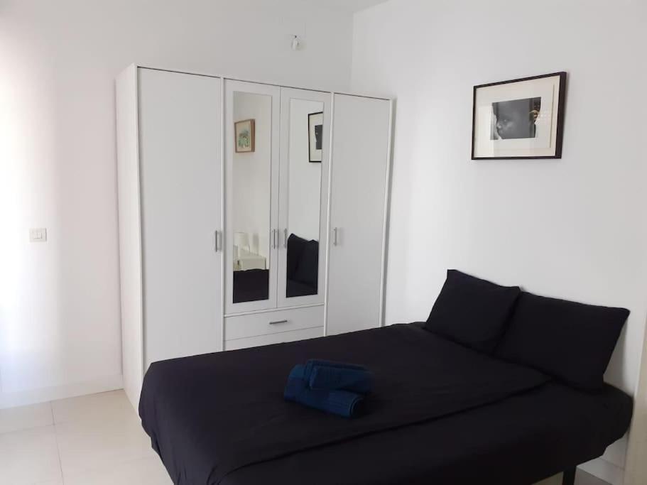 דירות גרנדה Cosy Flat / Literally At The Foot Of Alhambra מראה חיצוני תמונה